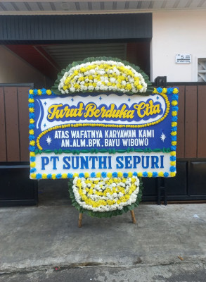 Papan Bunga Duka di Lahewa Timur