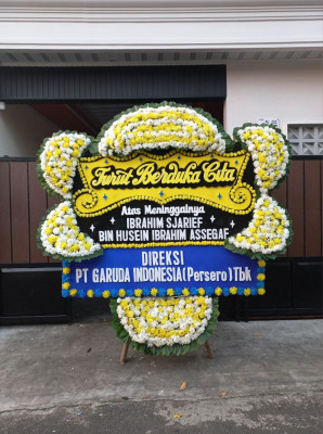 Papan Bunga Duka di Lahewa Timur
